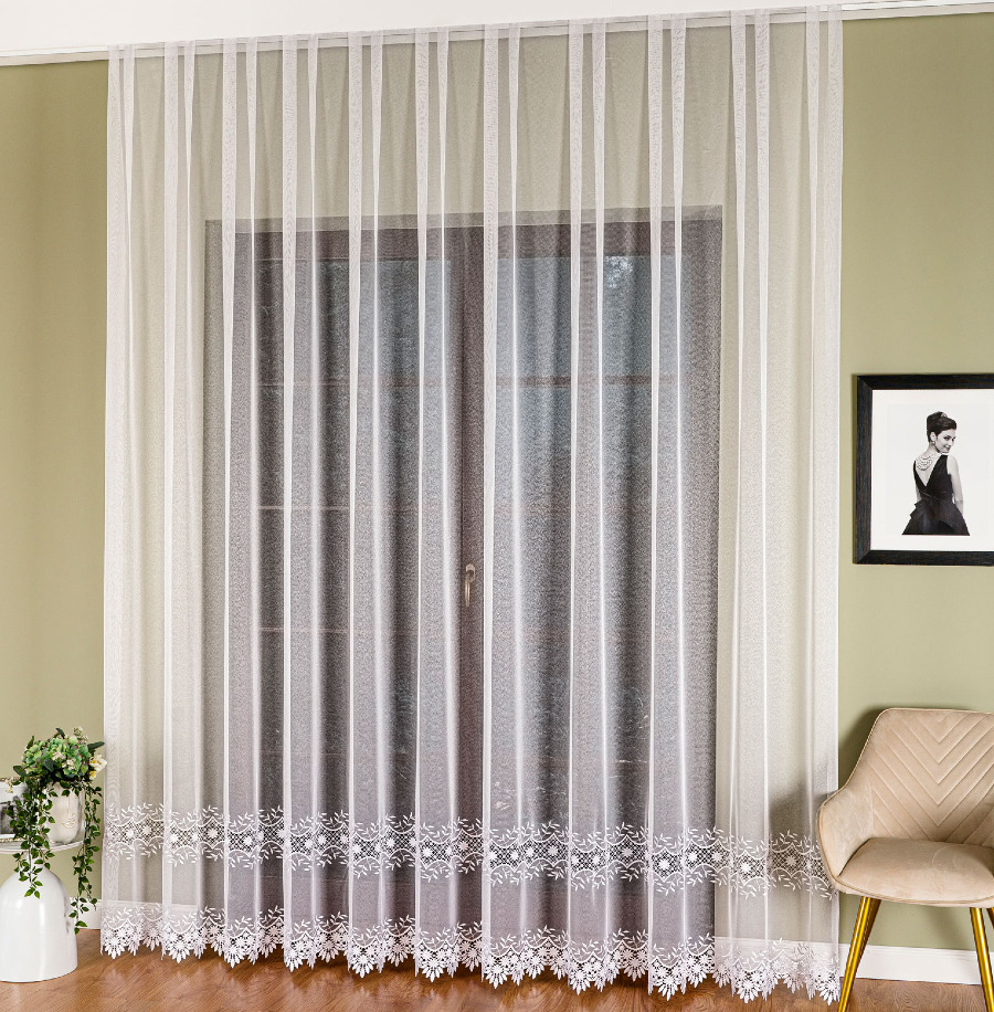 haftowana-firanka-z-aplikacja