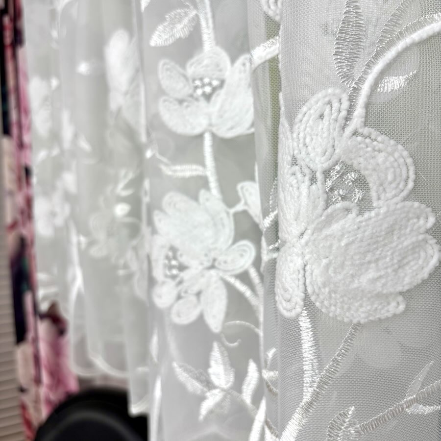 firanka-dekoracyjna-do-pokoju