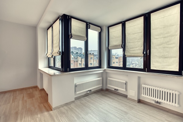 Jak prać rolety rzymskie?